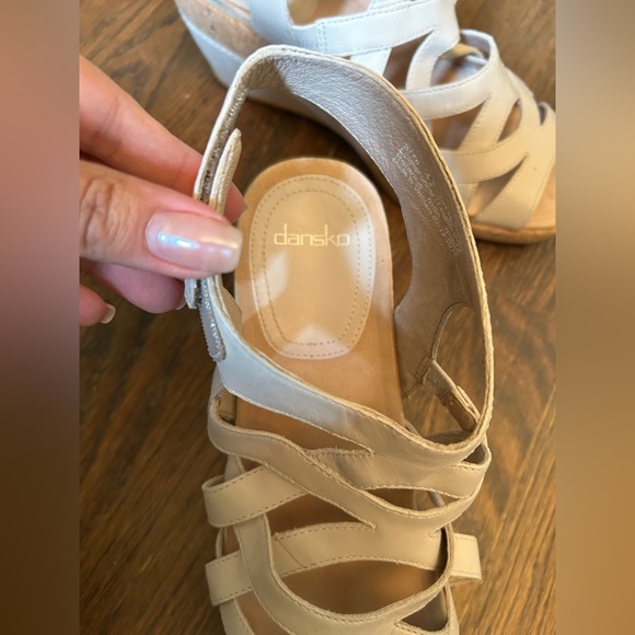 Dansko Cecily Wedge Sandal 11/42 - Picture 6 of 6